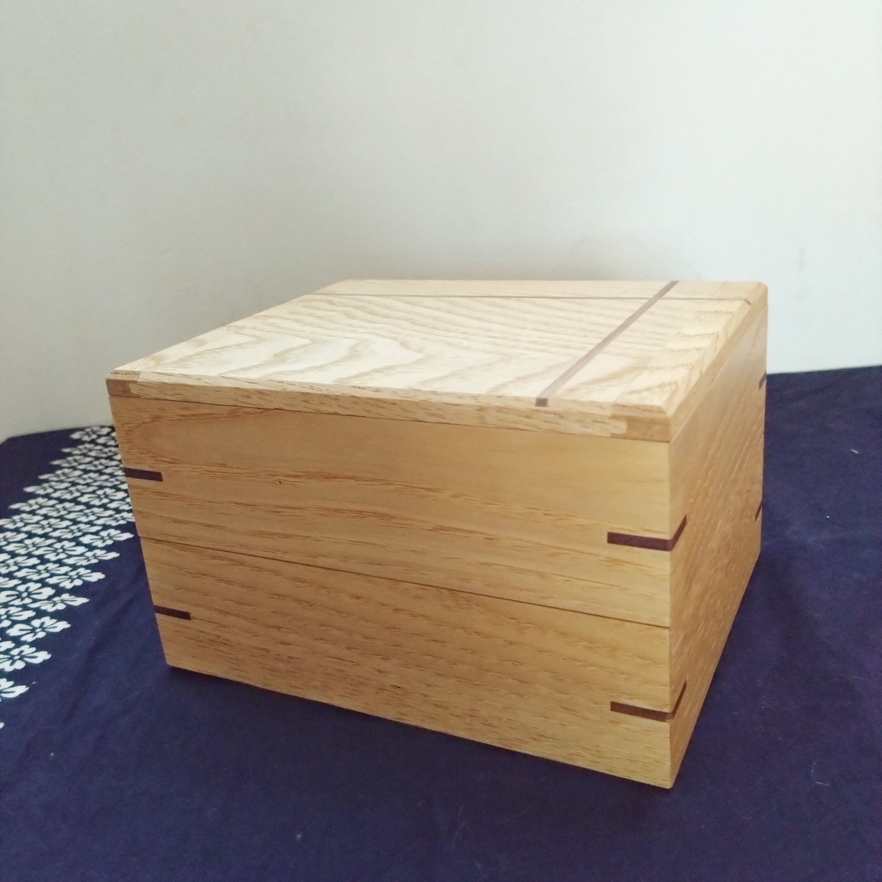 豪華先入れ２点残り福箱 重箱型 小物収納箱(2段) ｜ 無垢 栗(クリ) | MIYABI WOODWORKS（ミヤビ