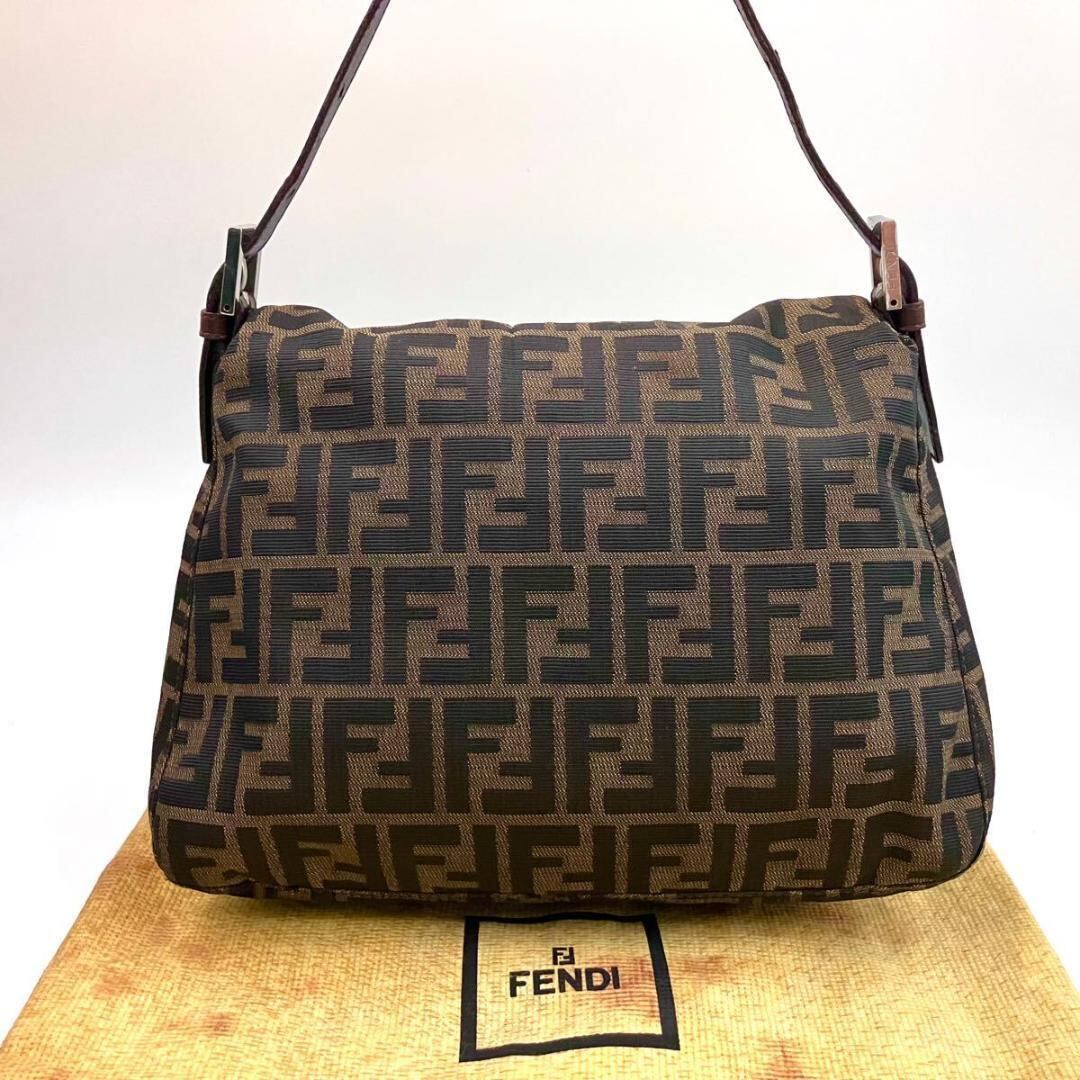 良品】フェンディFENDIズッカ マンマバケット FF金具ショルダーバッグ