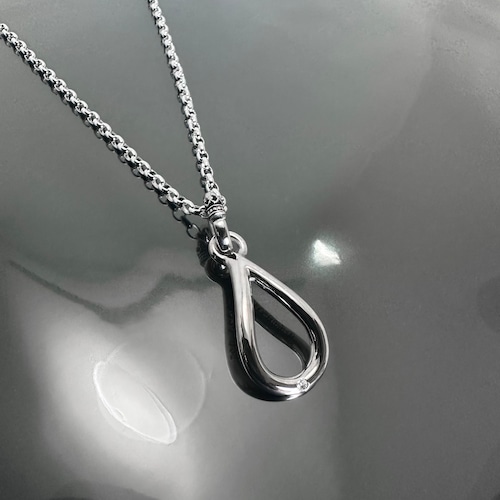 OPEN TEARDROP with DIAMOND NECKLACE / オープンティアドロップダイヤモンドネックレス