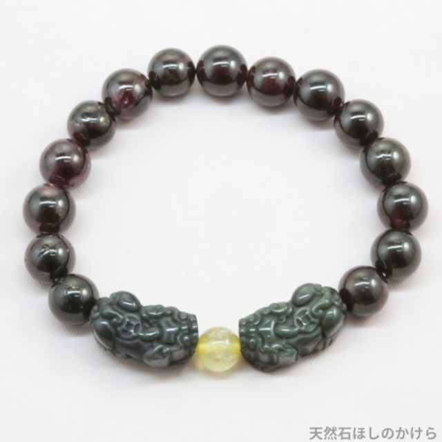 財運の神獣・貔貅（ひきゅう）を使ったガーネットとゴールドルチルクォーツーのブレスレット(758)【財運・成功・ターニングポイント】