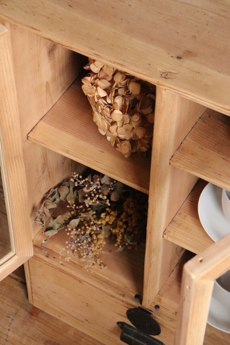 昭和レトロ家具　当時物　古道具　ヴィンテージキャビネット　収納ラック 昭和レトロ家具 当時物 古道具 ヴィンテージキャビネット 収納ラック