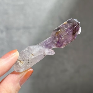 レピドクロサイト入り◎ジンバブエ産シャンガーンアメジスト63◇Shangaan Amethyst◇天然石・鉱物・パワーストーン