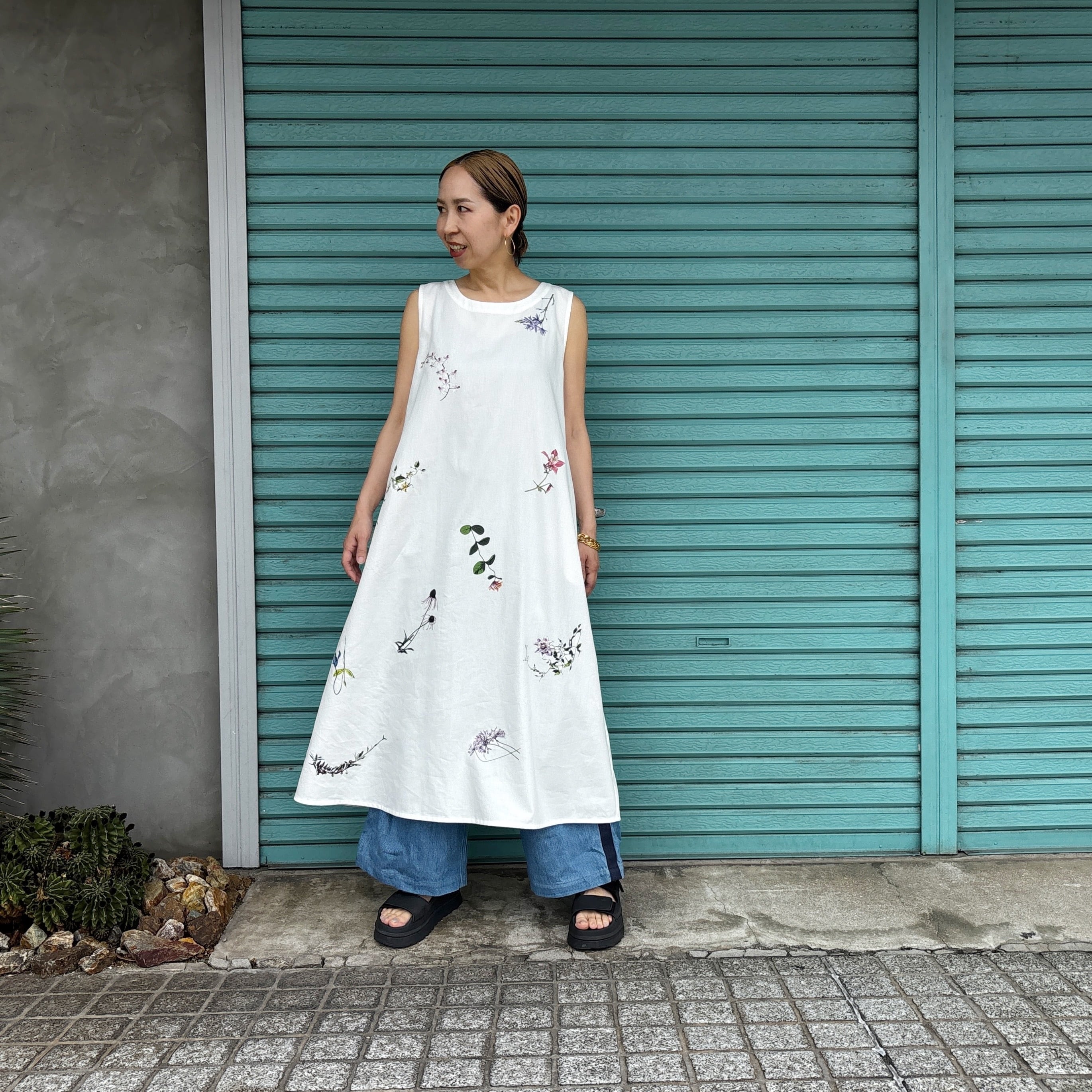 【Botanical Garden Denim / Sleeveless One-Piece】 White