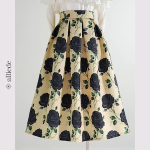 ローズジャガードタックフレアスカート　A3545