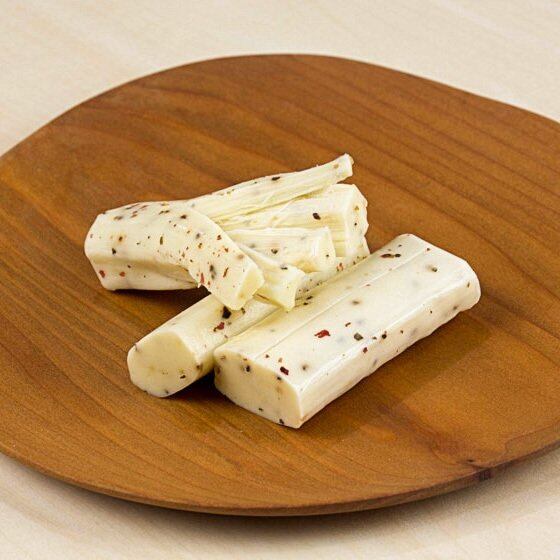 ニセコチーズ工房 二世古さけるチーズ スペシャルスパイシー 100g 公式 オンラインショップ 北海道ギフトバザール