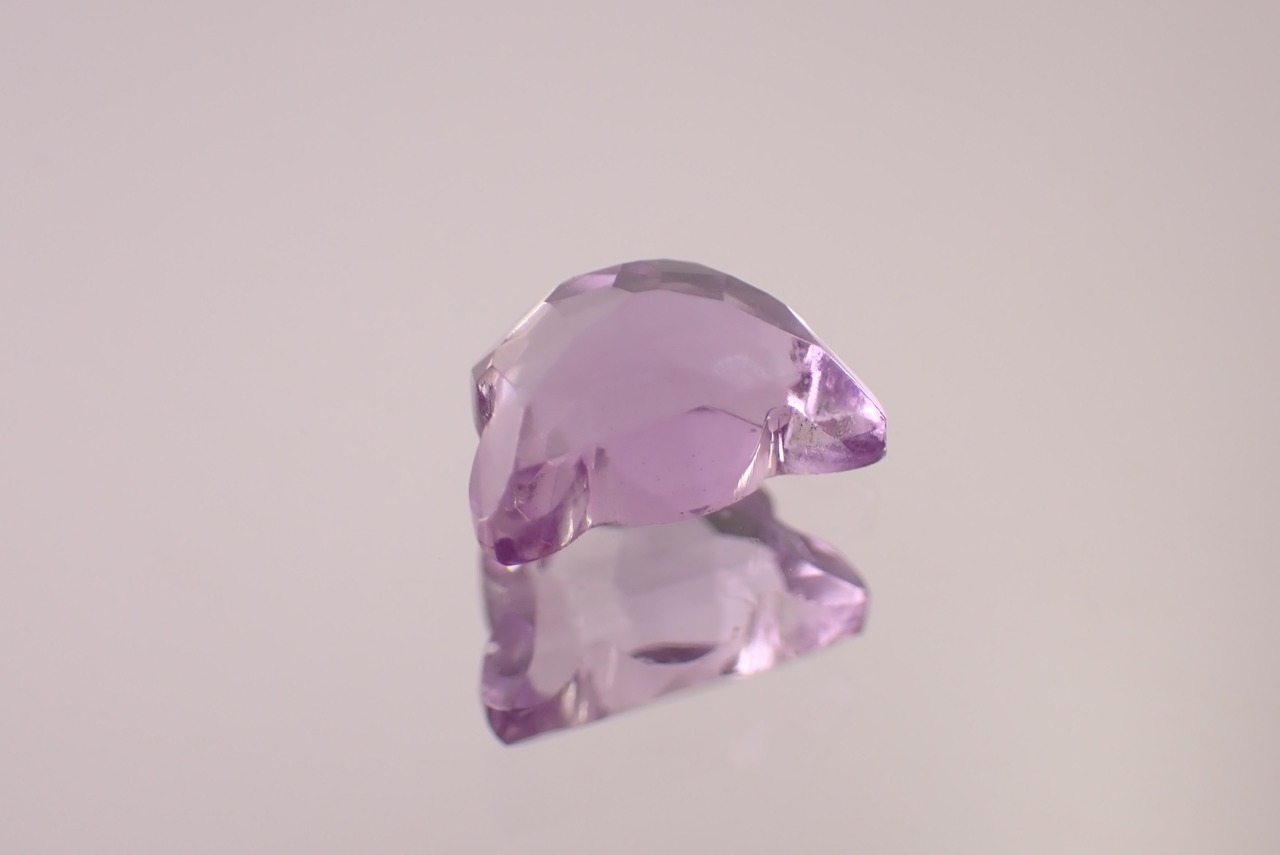 アメジスト(猫カット)　1.38ct　[D11‐542]