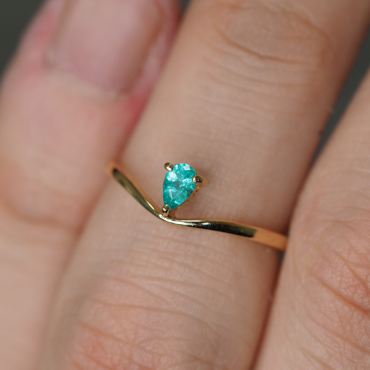 ブラジル産 パライバトルマリン リング 0.123ct k18