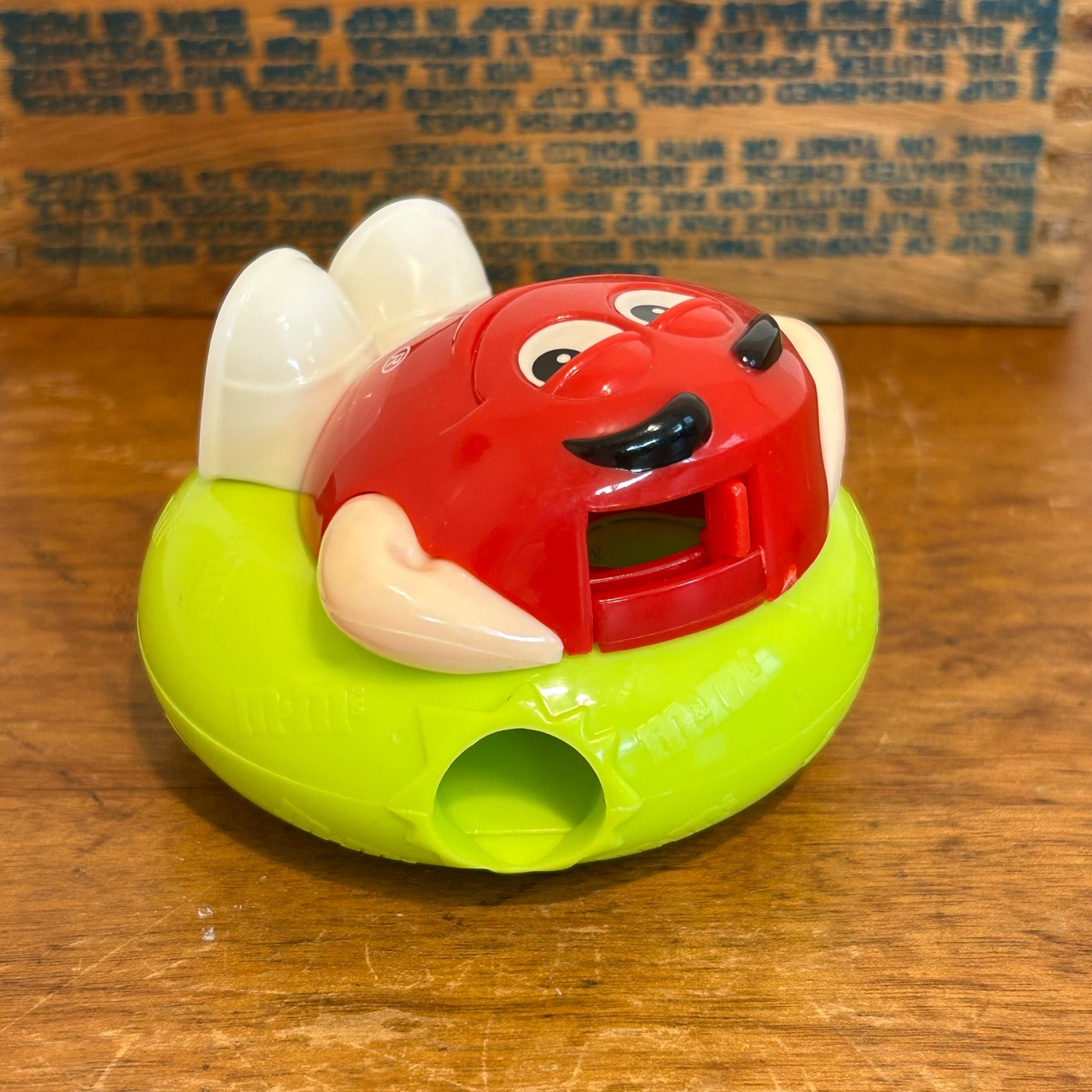 M&M's フィギュア バーガーキング ミニディスペンサー レッド ミールトイ MU-293