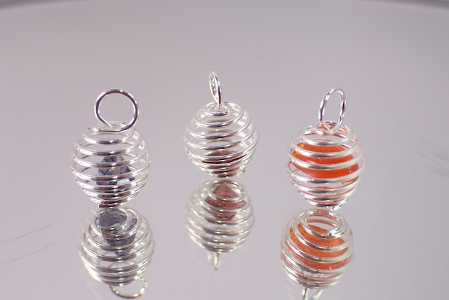 【定期便利用者様限定】ホワイトシルバー　ビーズケージペンダント 4個セット