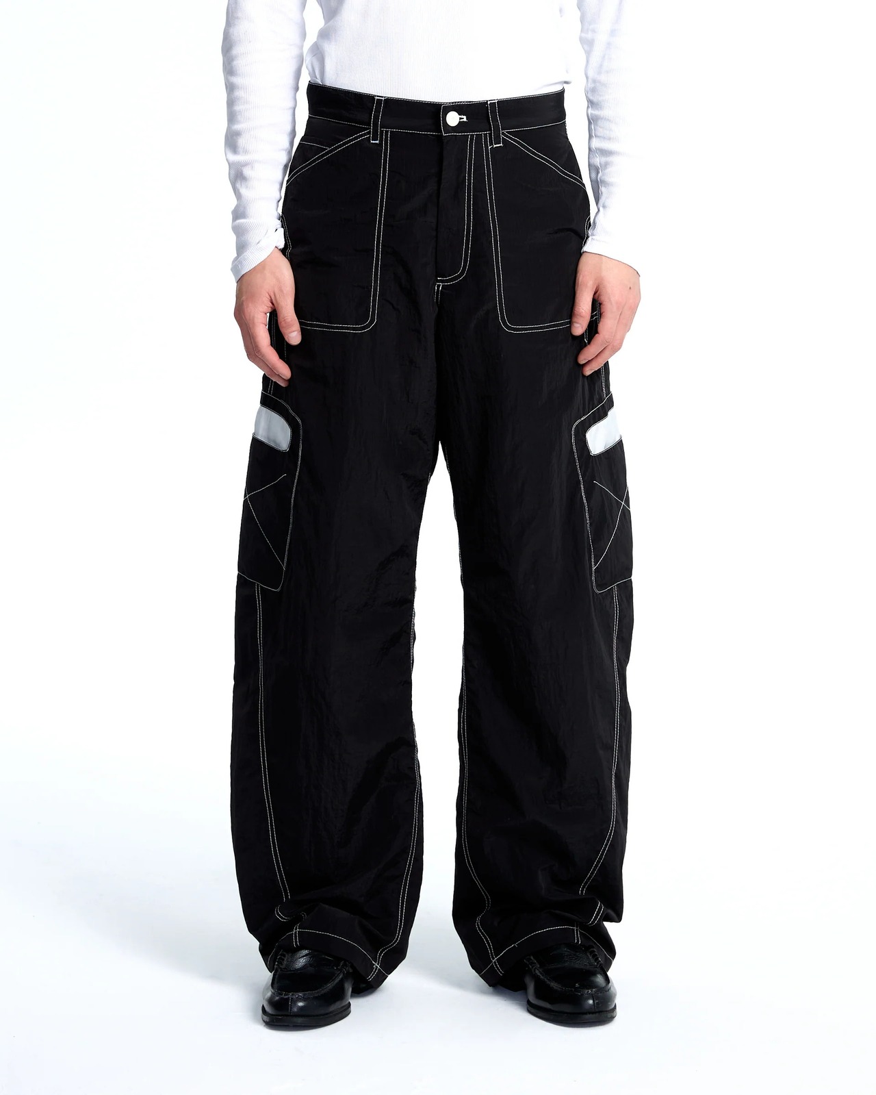 PLATEAU STUDIO / Draft nylon pants
