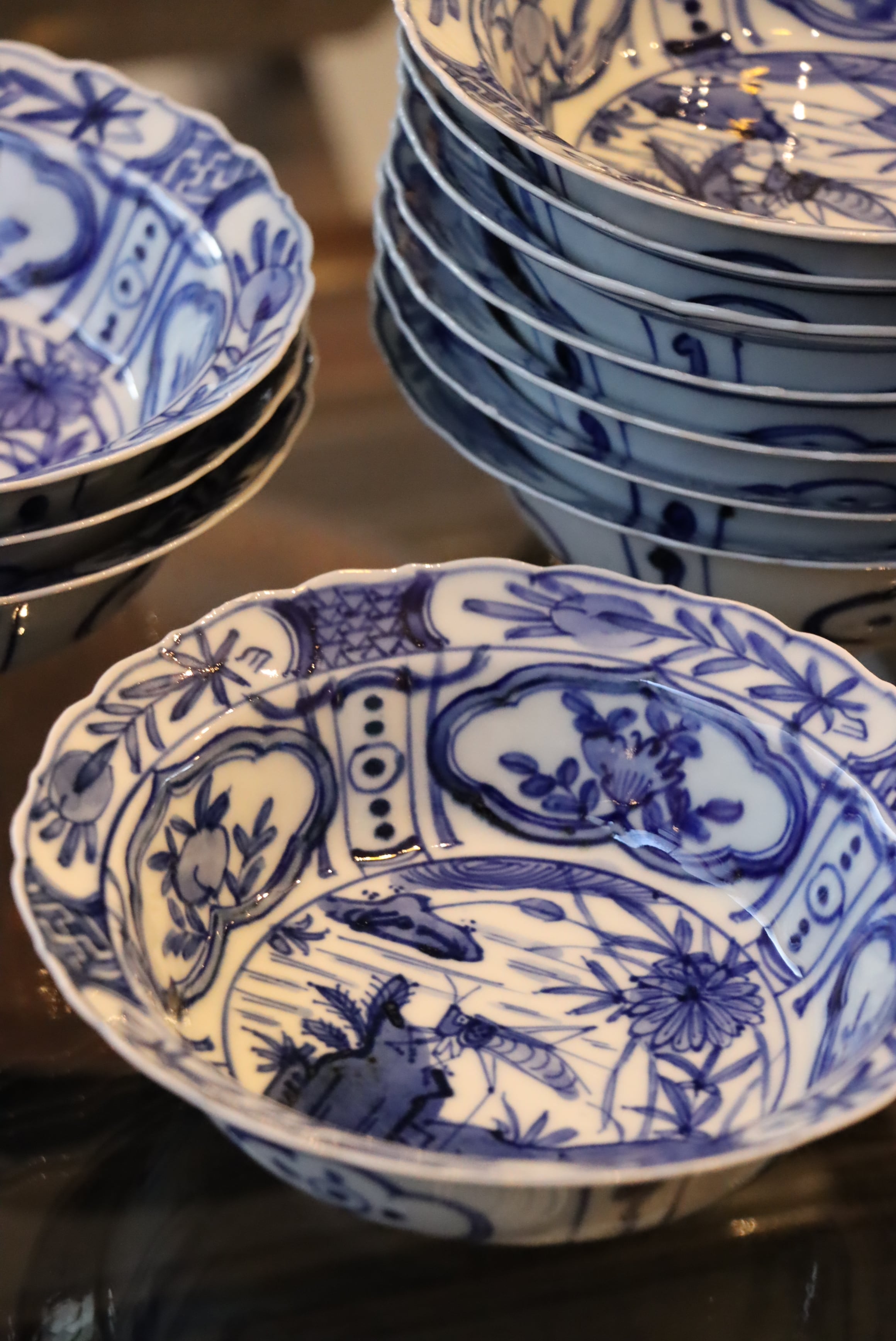 九谷焼 古染付写し 芙蓉手 バッタ文 膾皿 | (有)新原美術