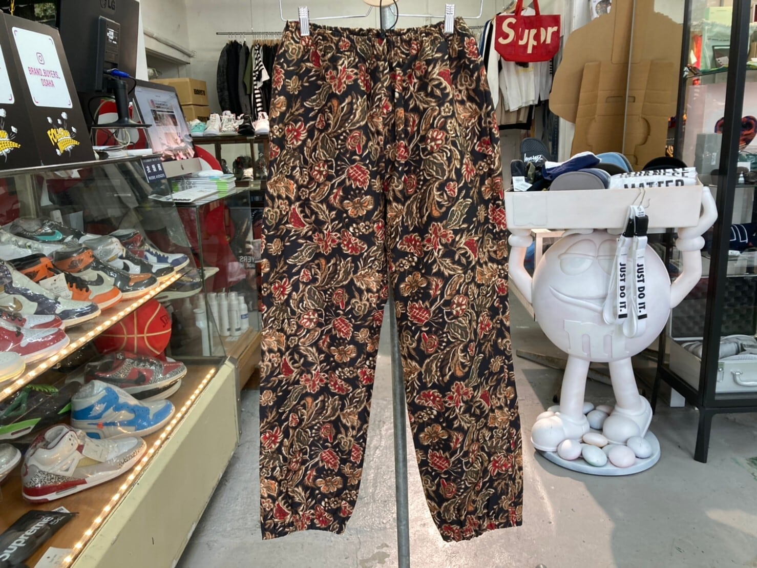 Supreme GORE-TEX FLOWER PANT SMALL 280JL1462 | BRAND BUYERS OSAKA