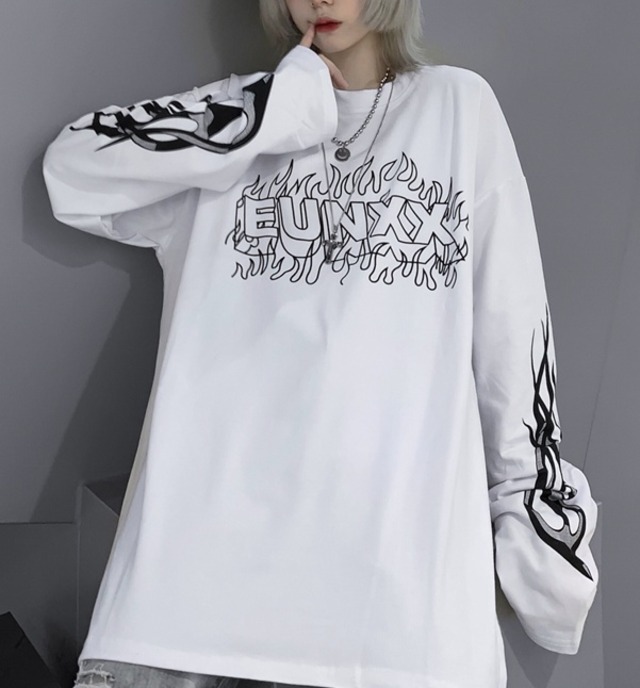 胸元と袖の鮮やかなデザインがカッコいい ロングｔシャツ 白 黒 Stepwall