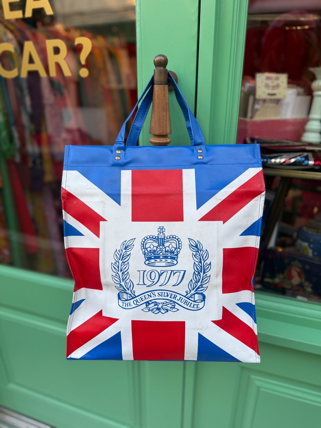 1977 / Silver Jubilee Bag