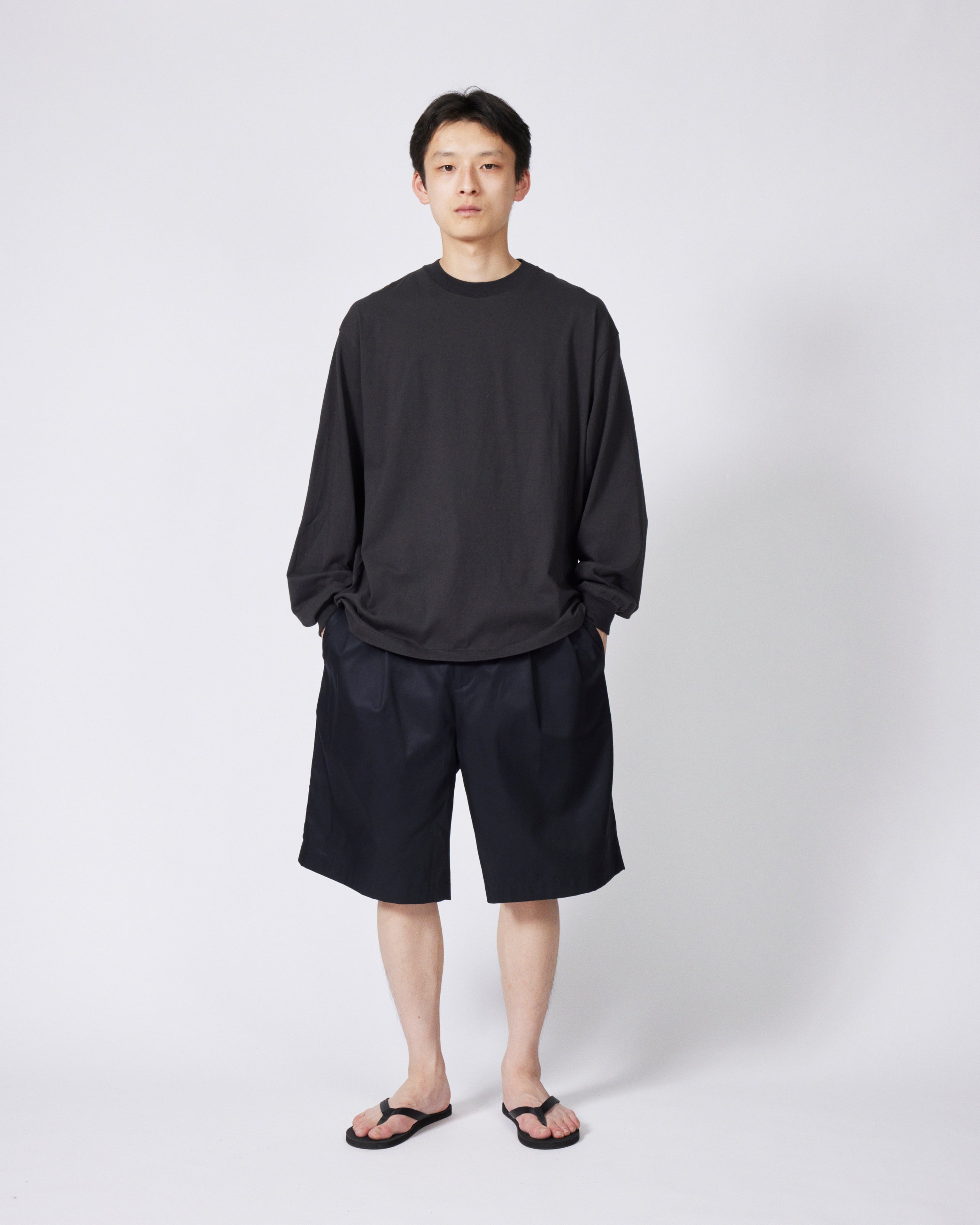 everyone two tuck cotton wide short pants (BLACK) | everyone