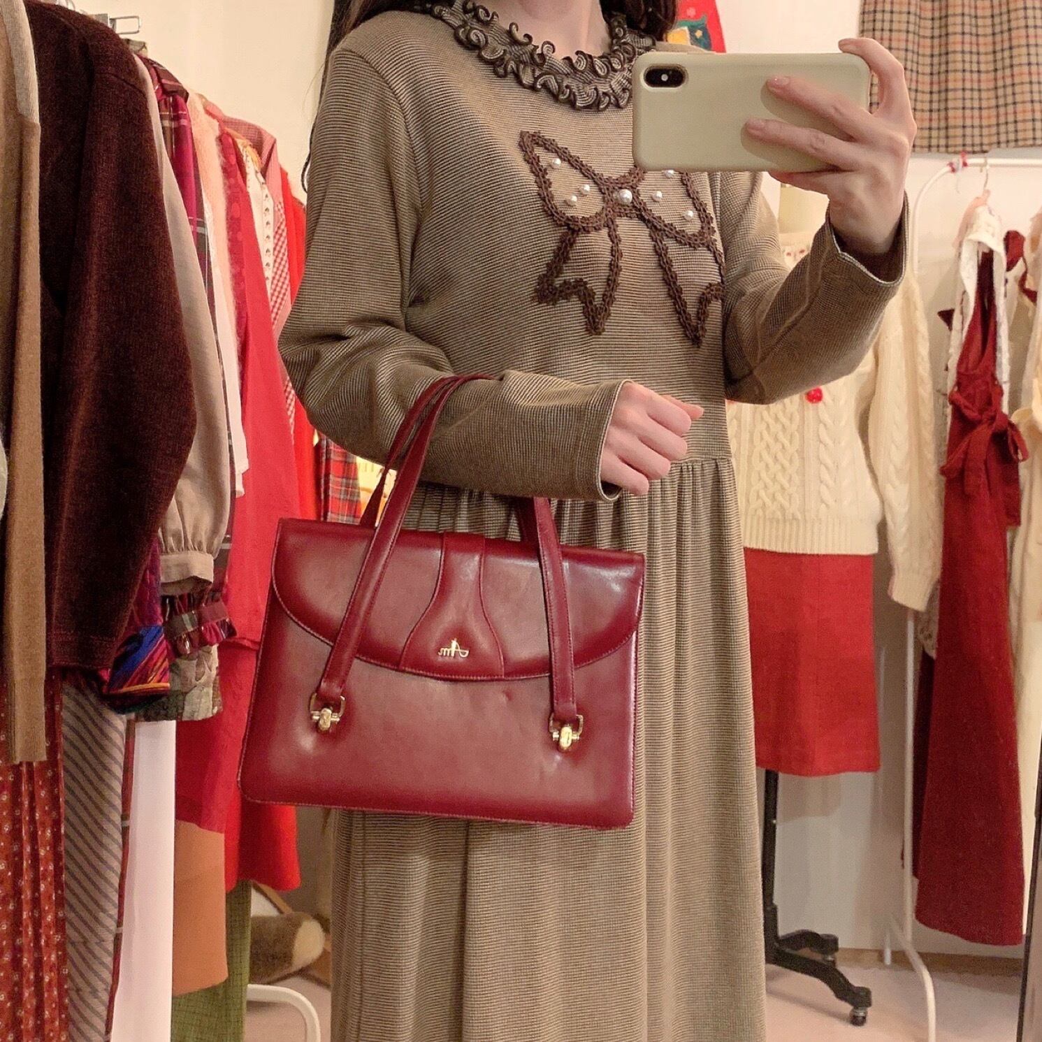 bordeaux square hand bag