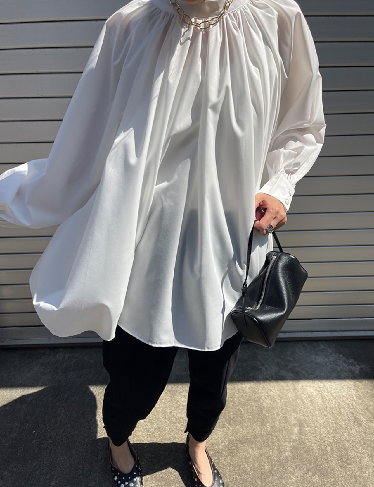 【25aw】Neck-line Shirring Blouse_2colors