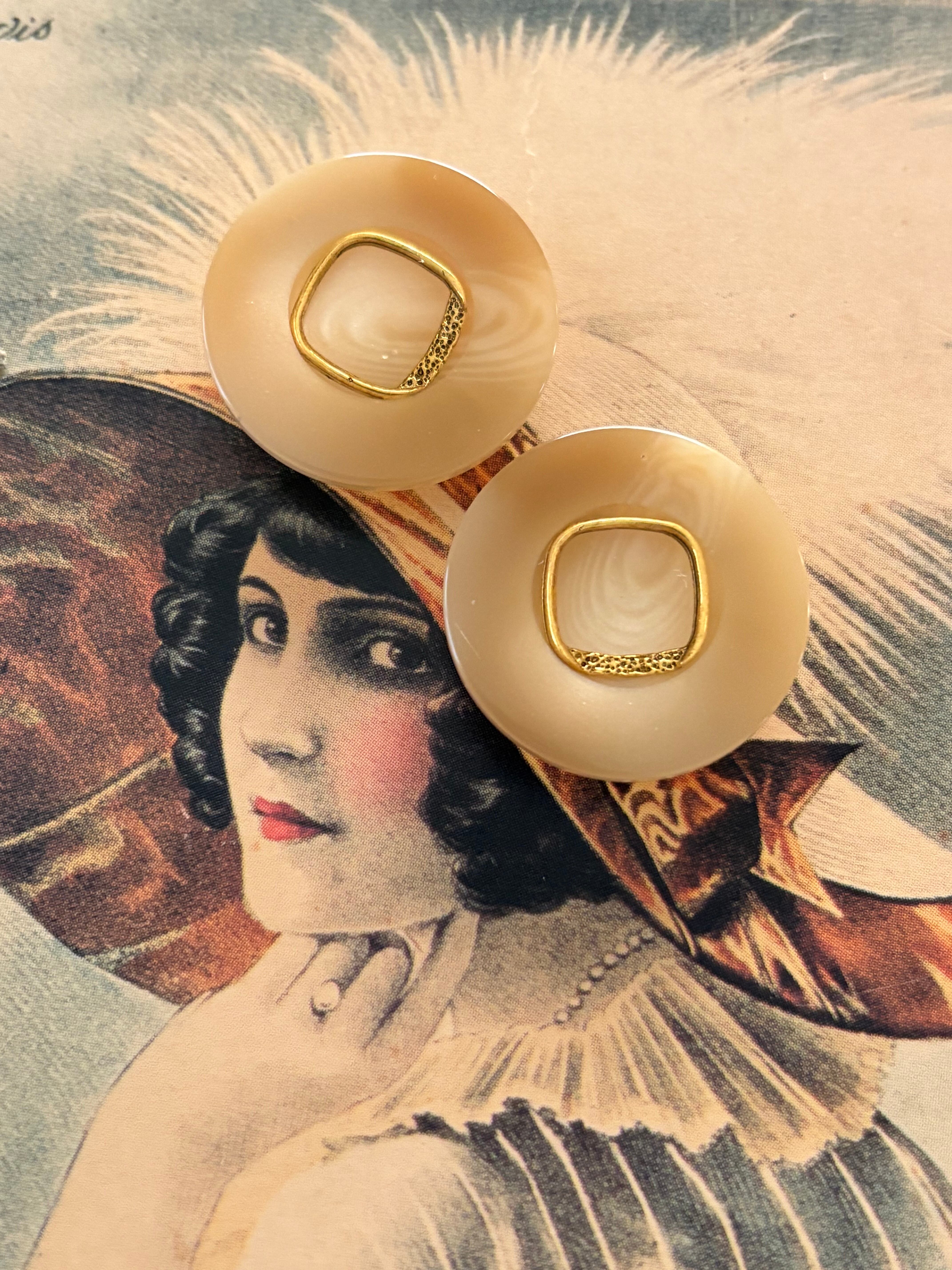 Japanese Vintage ボタン 23mm エレガントベージュ×ゴールド マーブル調 プラスチックボタン 昭和レトロ アクセサリーパーツ 装飾材 カルトナージュ