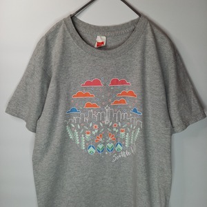 ヘインズ　クルーネック　プリントTシャツ　半袖　花柄　グレー　S