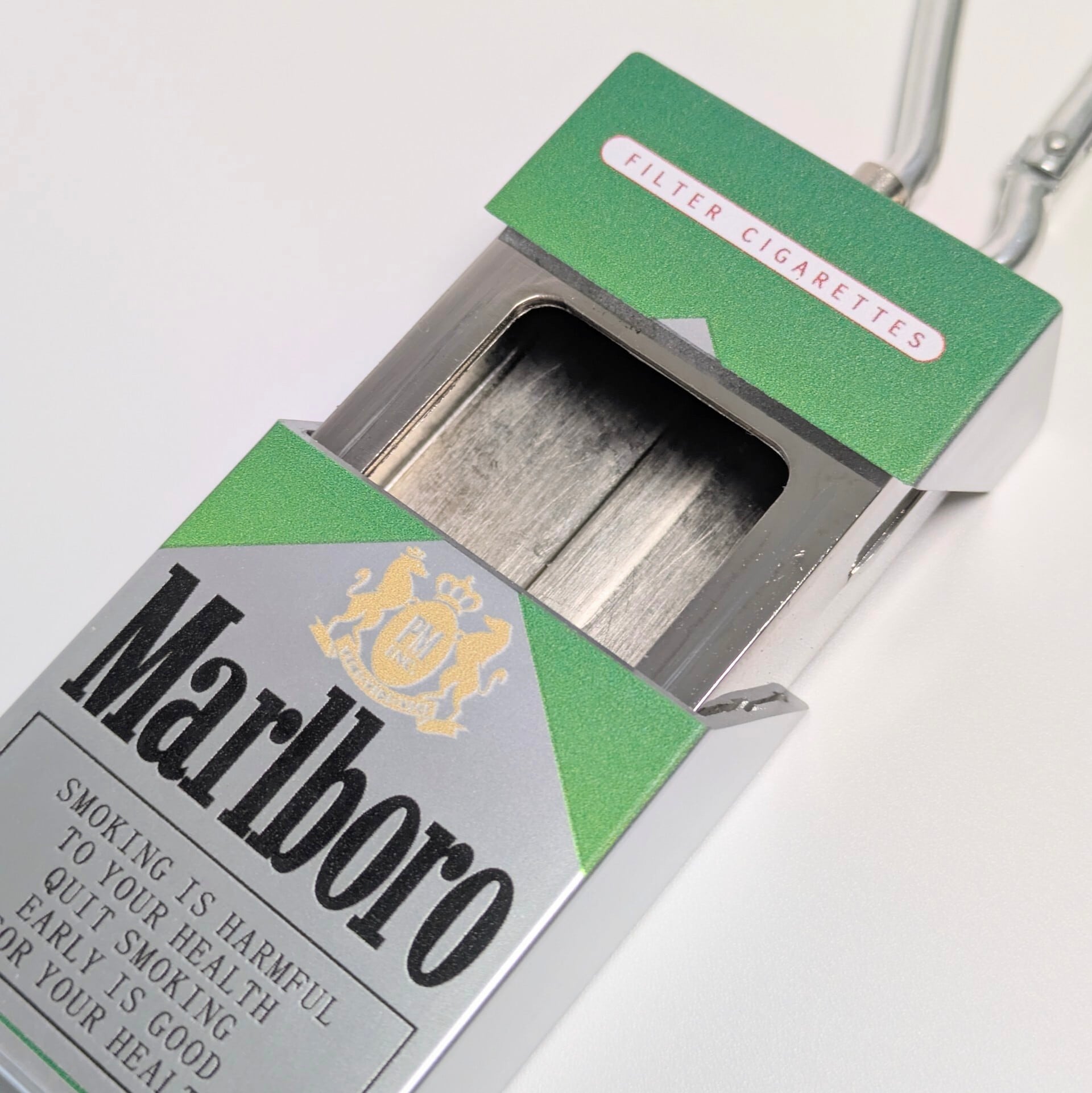 再入荷！【 Marlboro ( マールボロ )  / Jack Daniel's ( ジャックダニエル )】 Portable Ashtray / 携帯灰皿 / カラビナポータブルアシュトレイ　〚アメリカン雑貨 アメトイ〛