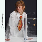 赤い魚の詩を結ぶアートネクタイ 《C0239》