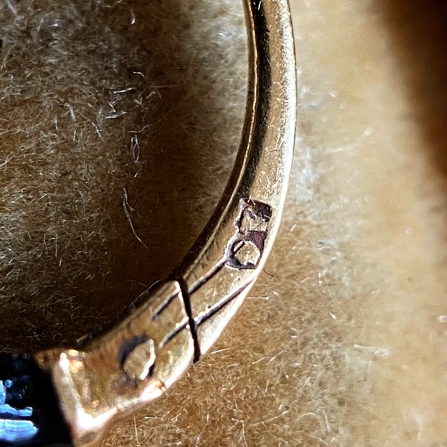 ブラッカムーアガーネット エナメルドルムーズピアス Maria Alonso Antiques