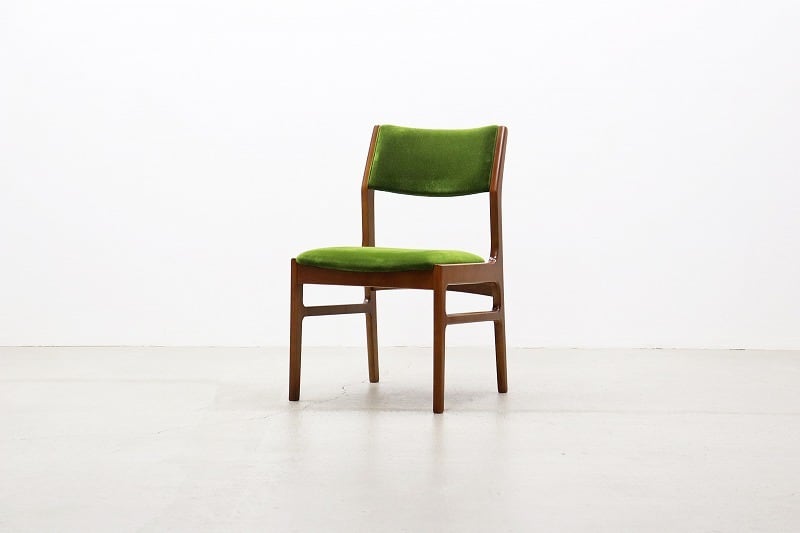 沼津店】在庫3脚 カリモク60 アームレス ダイニングチェア モケット