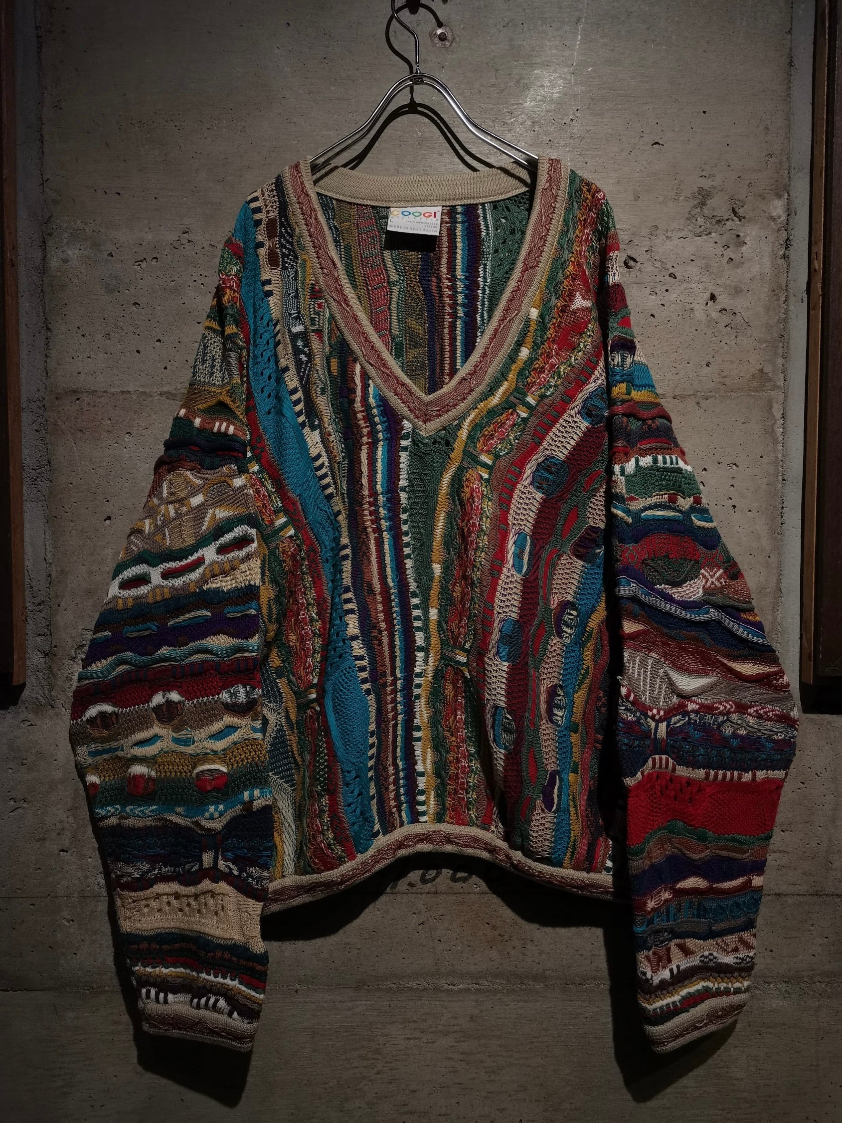 coogi ニットLサイズ 好配色 状態良好 【公式通販】
