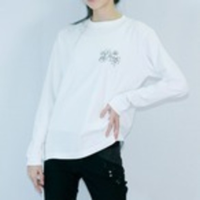 White / 長袖Tシャツ　