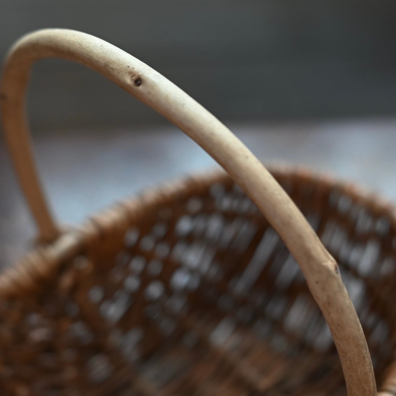 Basket / バスケット〈 かご・小物入れ・ラタン・収納・アンティーク