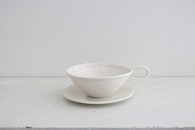 徳島あや　cup and saucer
