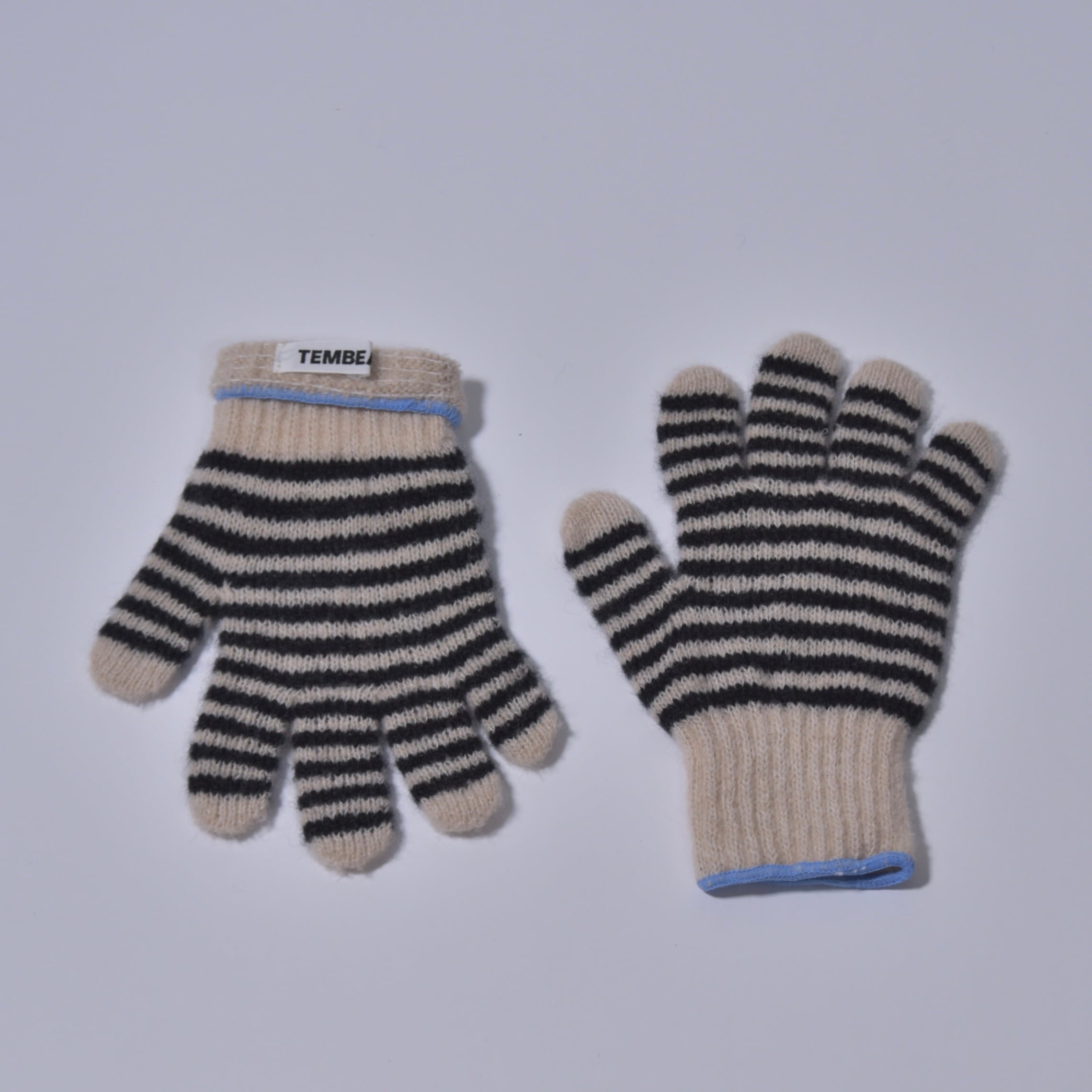 95b392c5a2a868ecb200697e399c76