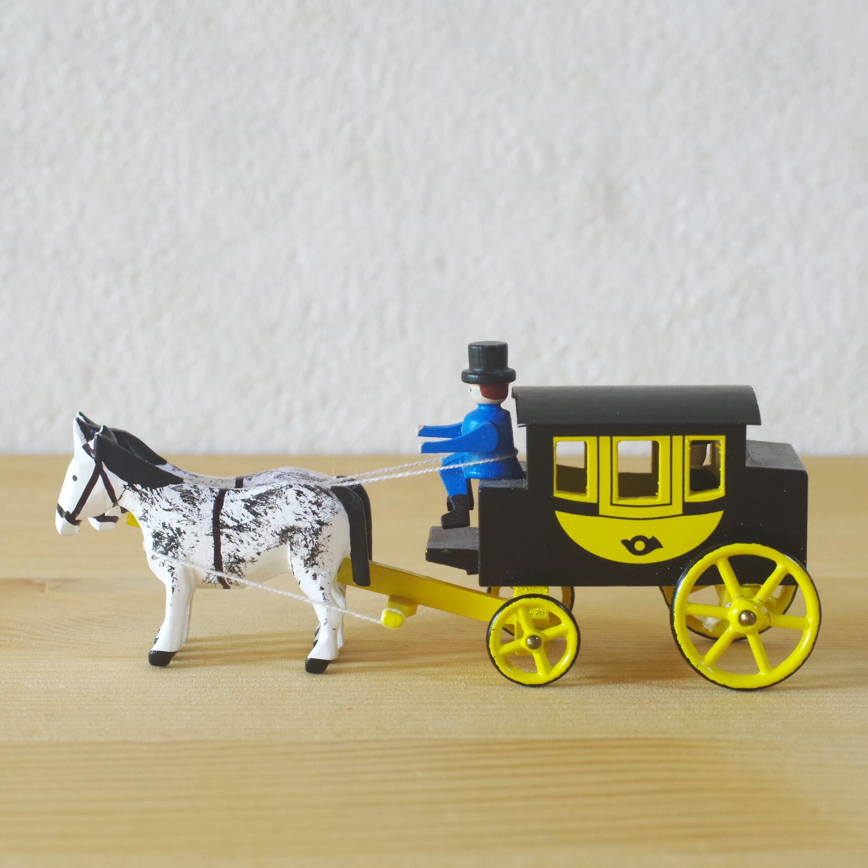 ミニ馬車 ドイツの郵便馬車 | 木のおもちゃ専門店 おもちゃ箱 イカロス