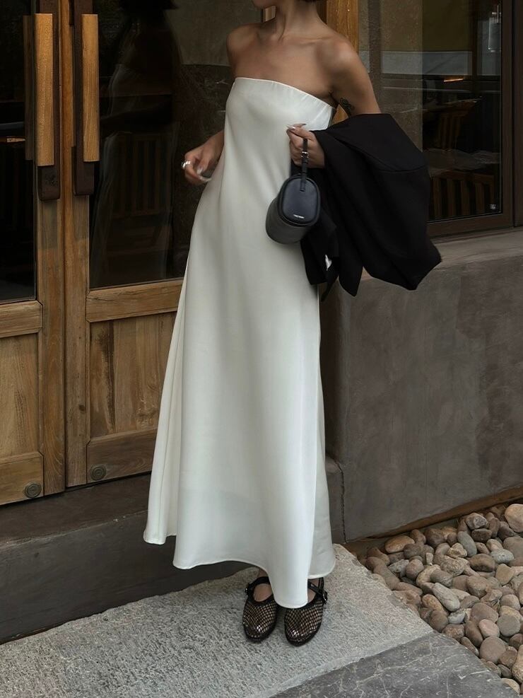 シルキーストラップレスマキシドレス