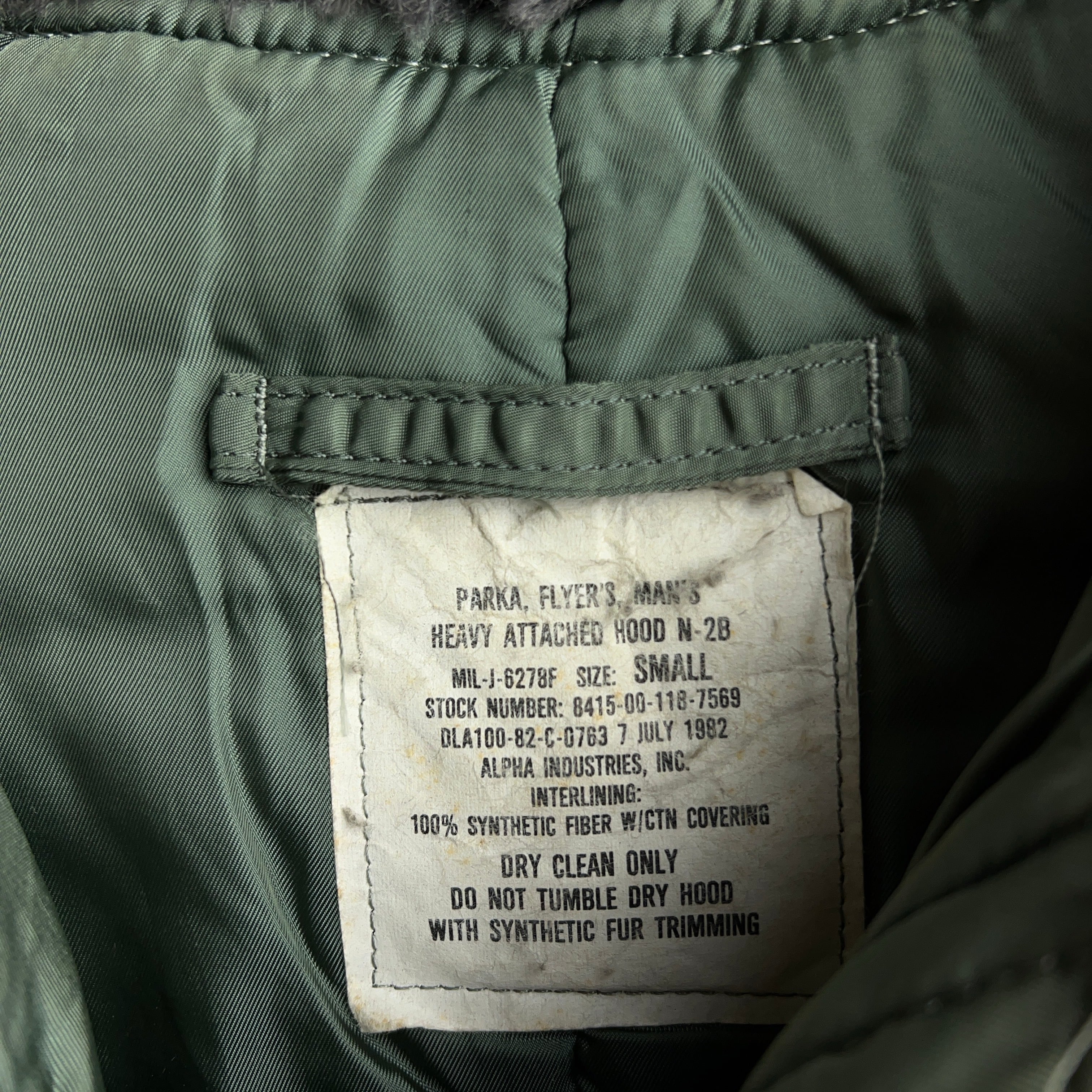 80's USAF N-2B Flight Jacket 6278F Alpha Industries SIZE 80's USAF N-2B Flight Jacket 6278F Alpha Industries SIZE