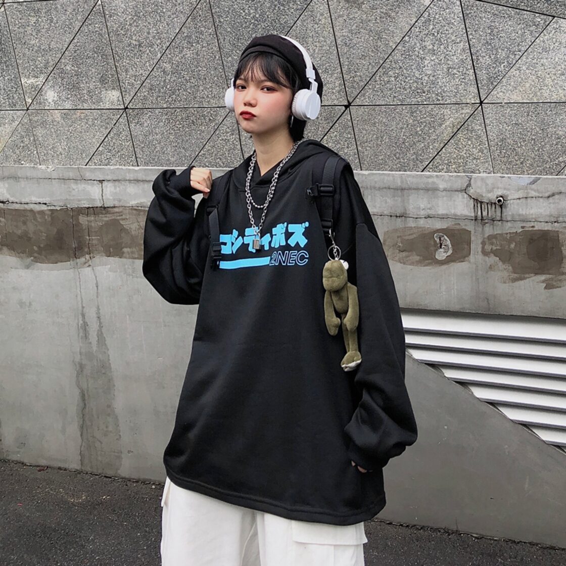 新品 ♡プリントフードセーター 大人女子☆ ストリート ⦿韓国 韓流 オルチャン K-pop アイドル ジャケット スーツ Tシャツ カーディガン  ニット フーディー トレーナー シャツ タンクトップ アクセサリー ペンダント ネックレス ブレスレット リング ピアス バッグ ...