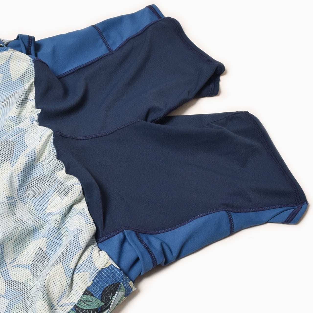 【美品】MMA マウンテンマーシャルアーツ　ボタニカル柄 ランニングスカートS MMA（マウンテンマーシャルアーツ）MMA Side Slit Run Skirt V3 -Navy