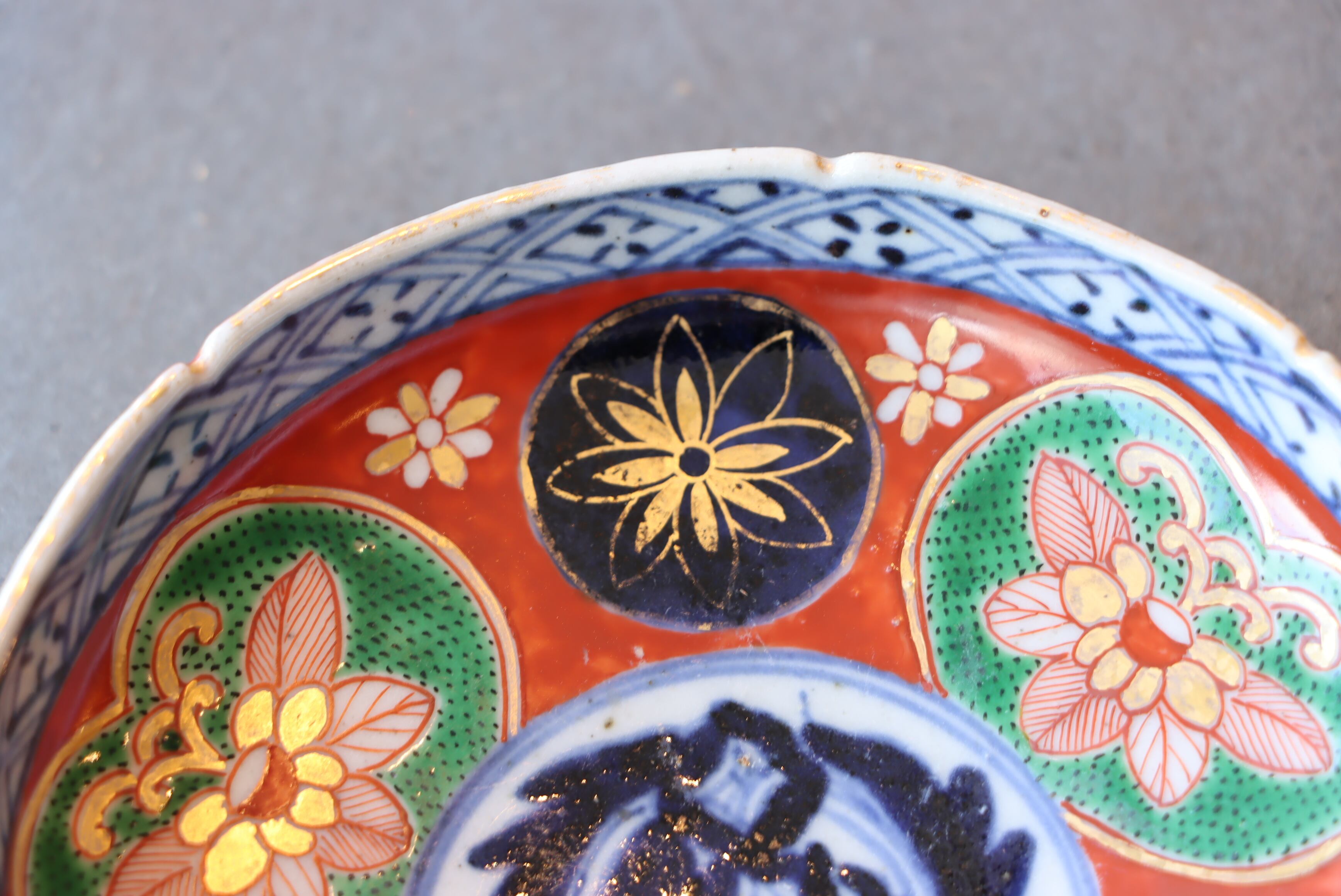 伊万里焼 色絵 花七宝瓔珞文 小皿/Imari small plate | (有)新原美術