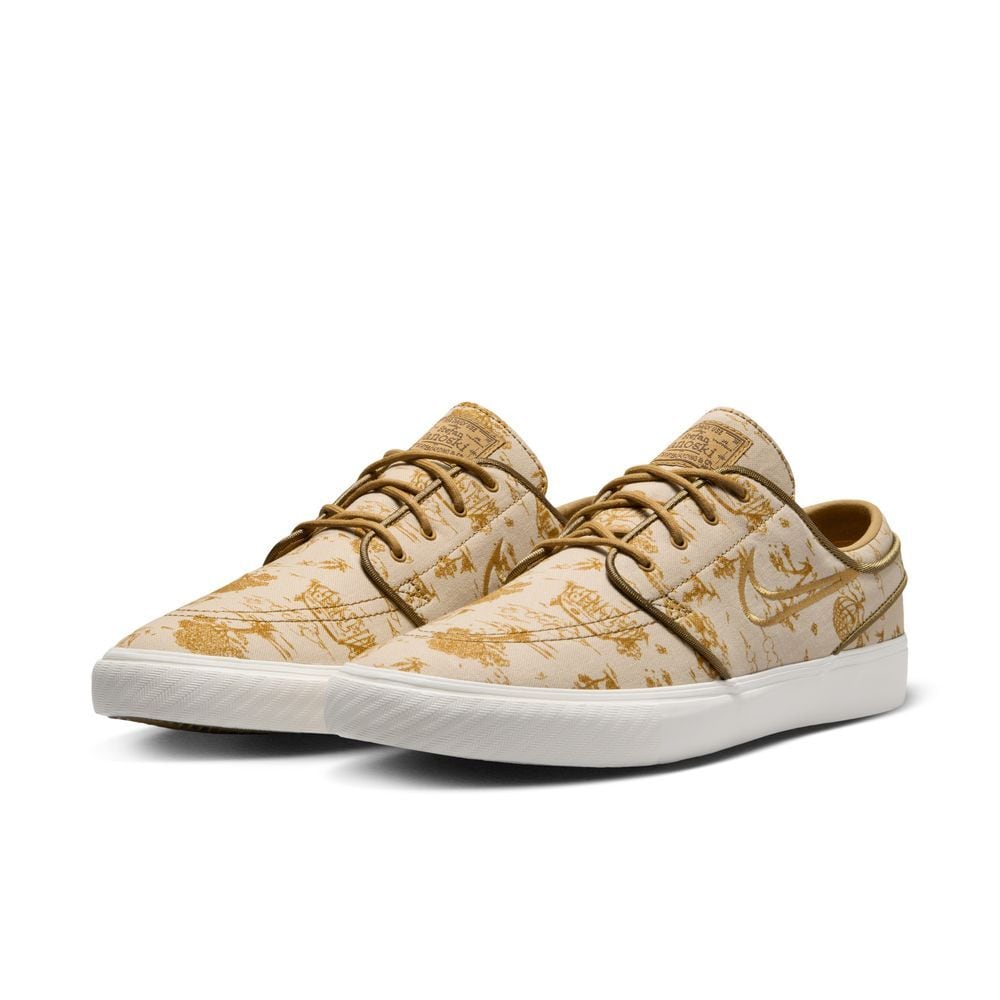NIKE SB 】