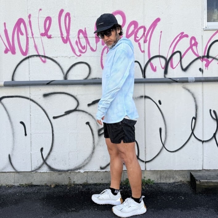 charbon / PIGMENT DYE WAFFLE HOODIE（Light Blue） | 道がまっすぐ