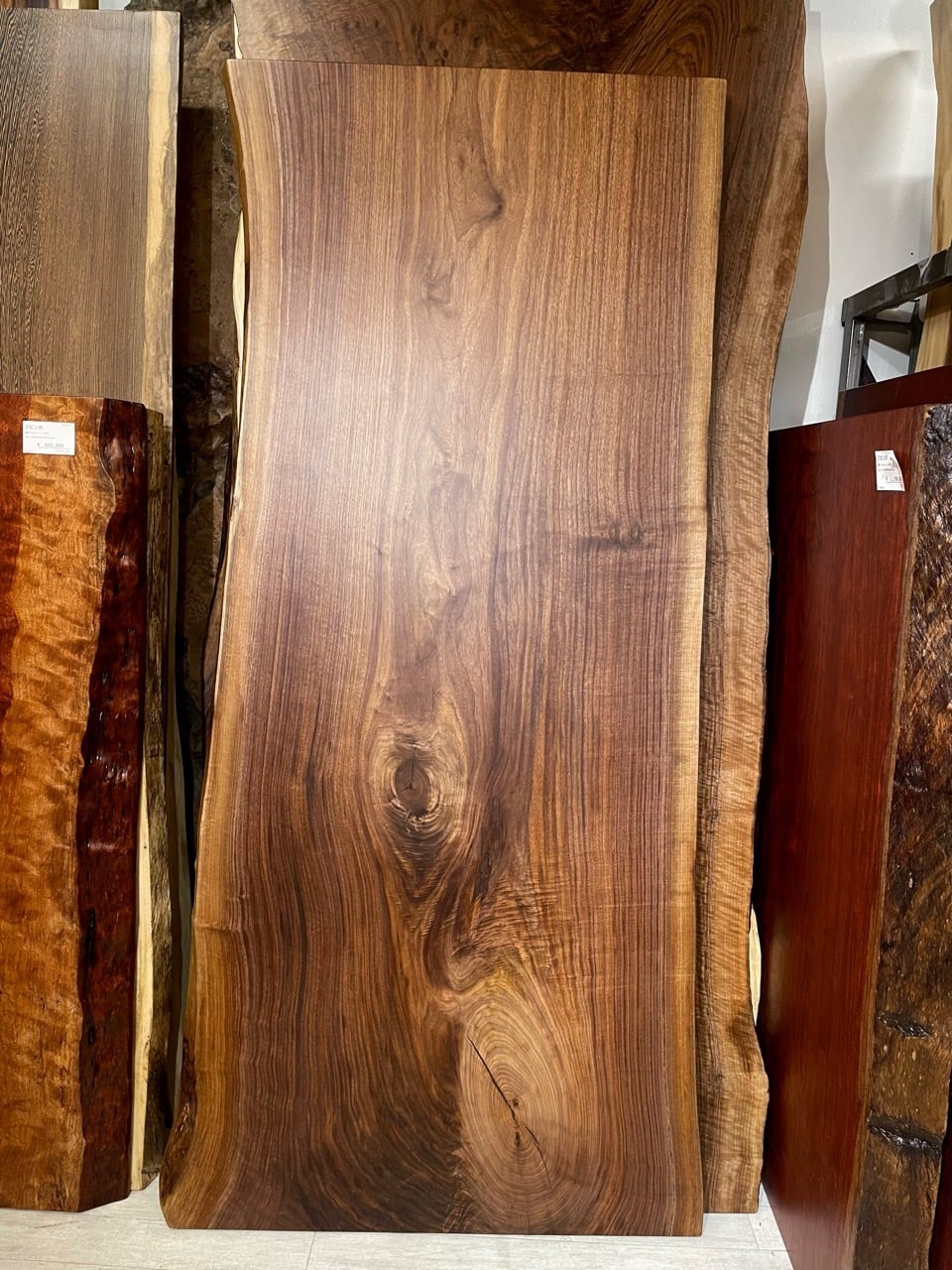 ウォールナット_2100×870-860-1000×55_横浜元町店_テーブル天板/一枚板