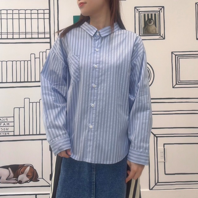 バックシャンストライプシャツ