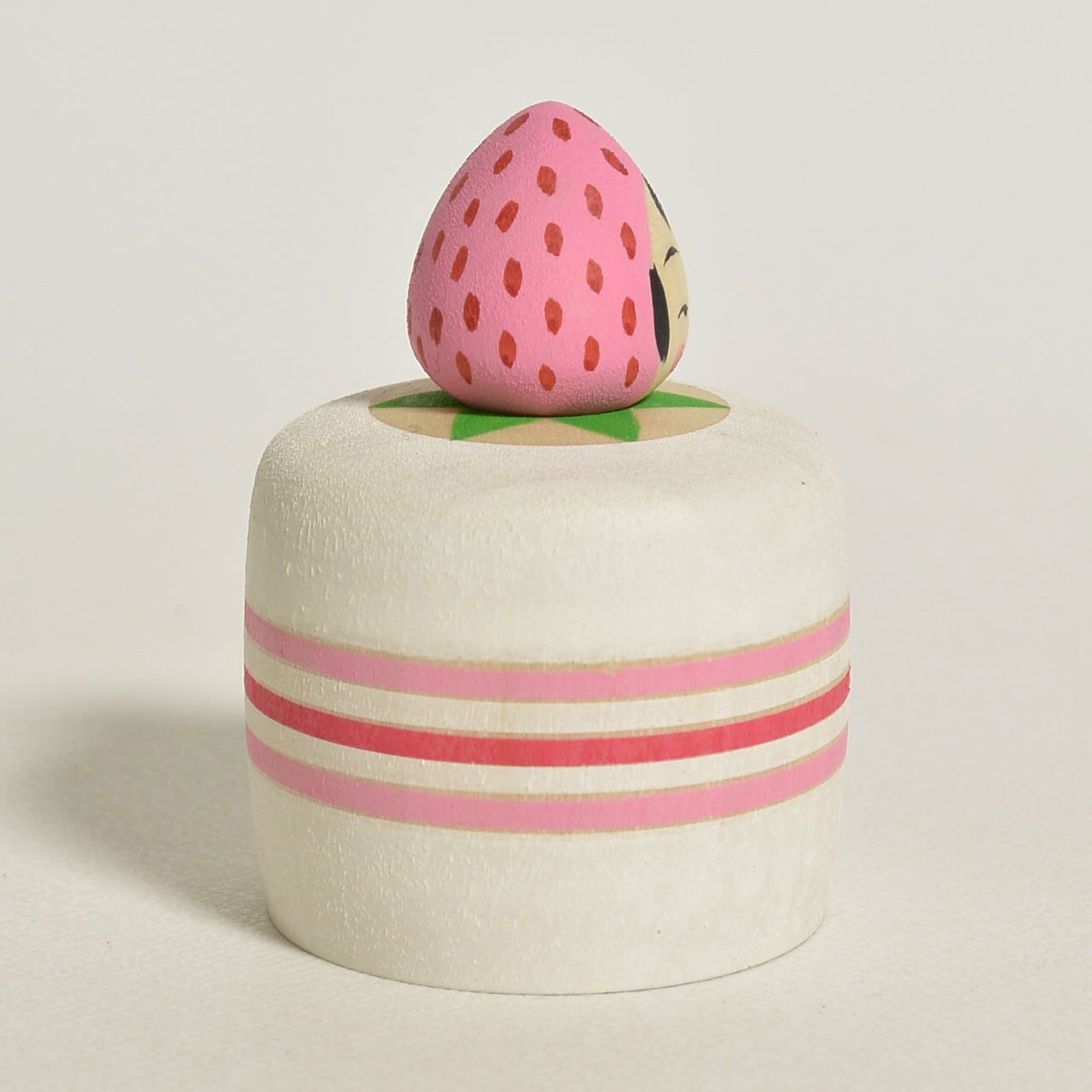いちごケーキちゃんえじここけし 約1.5寸 約4.5cm 鈴木明 工人（作並系