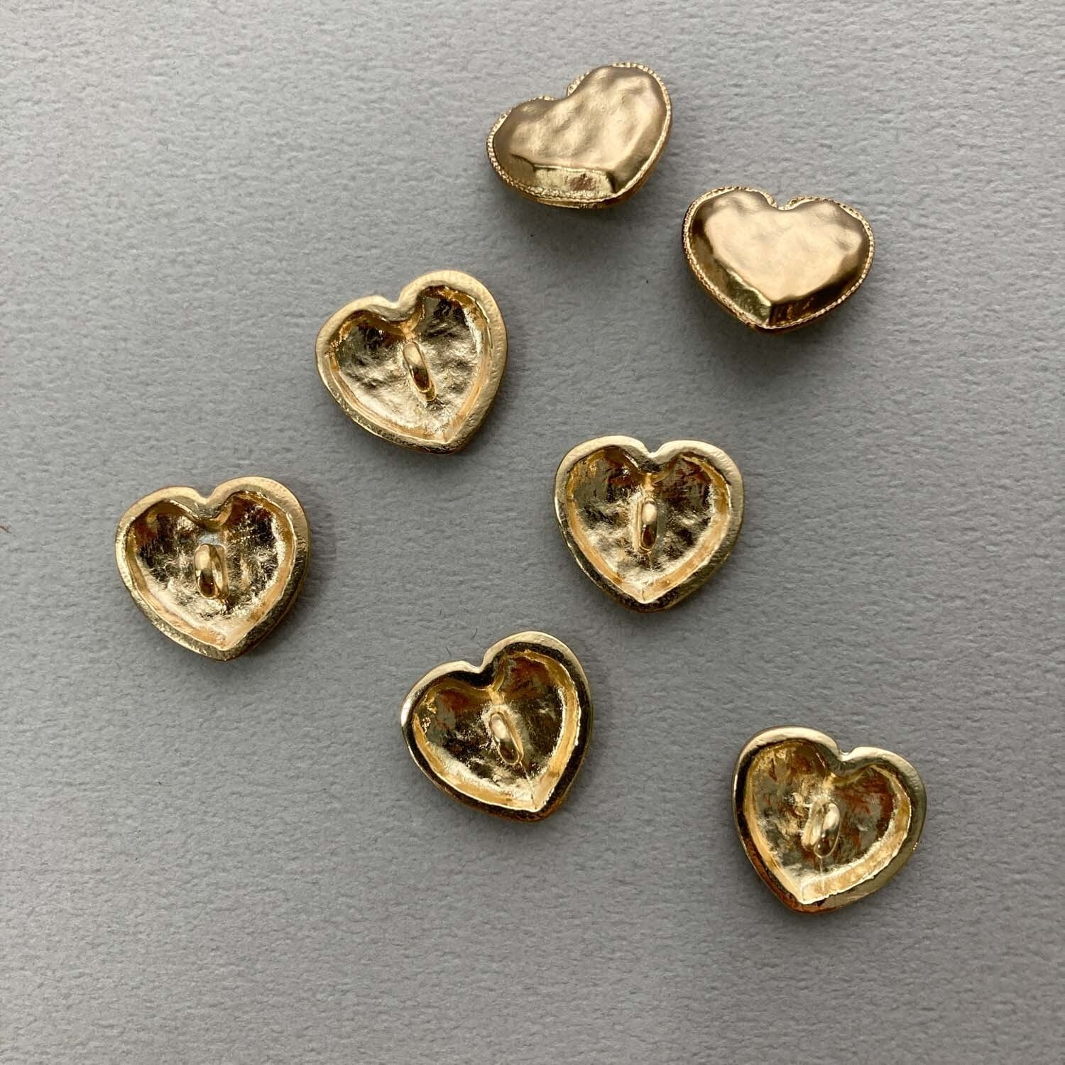 いびつハートメタルボタン（17mm） | Dua-アクセサリーパーツショップ