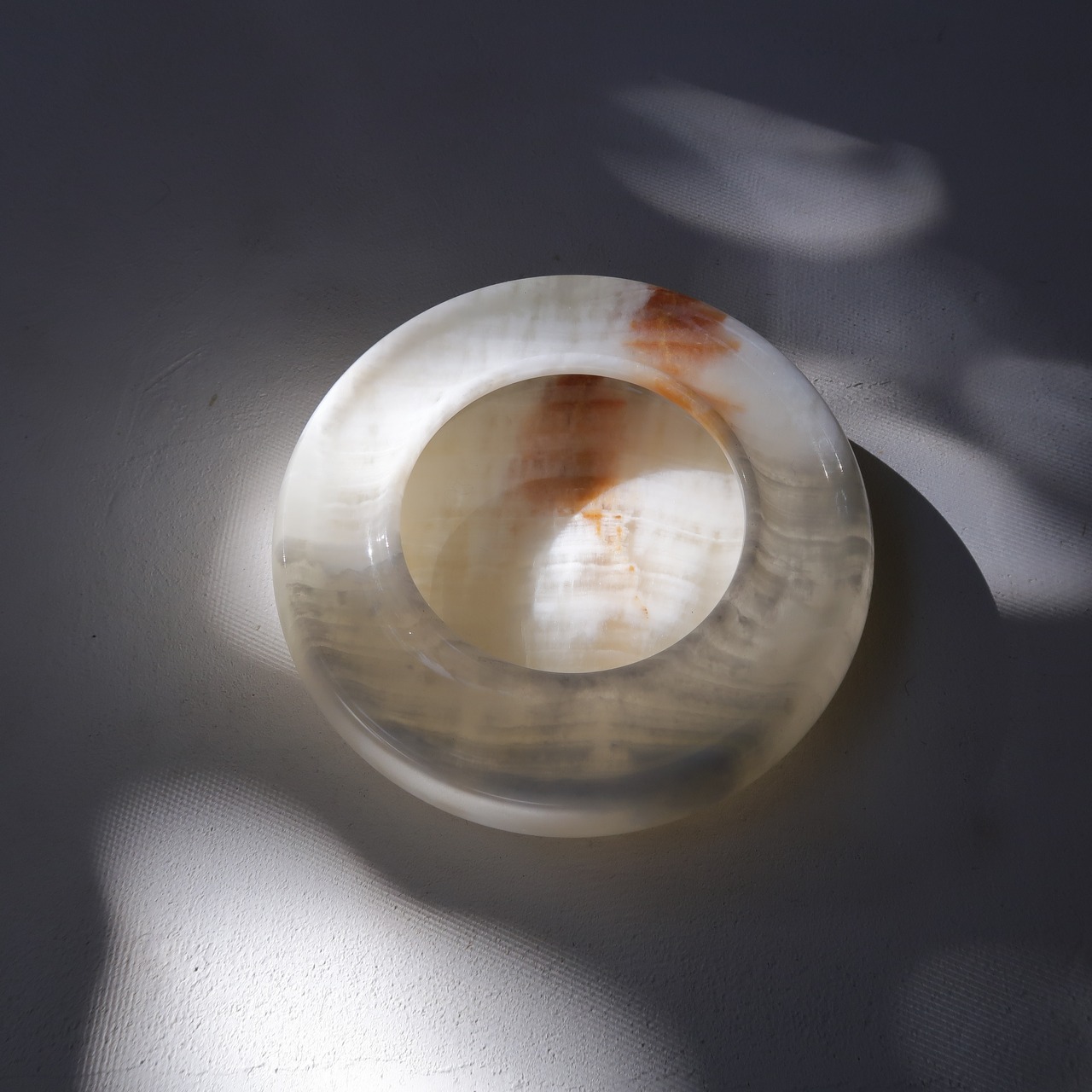 丸みホワイトなアッシュトレイ