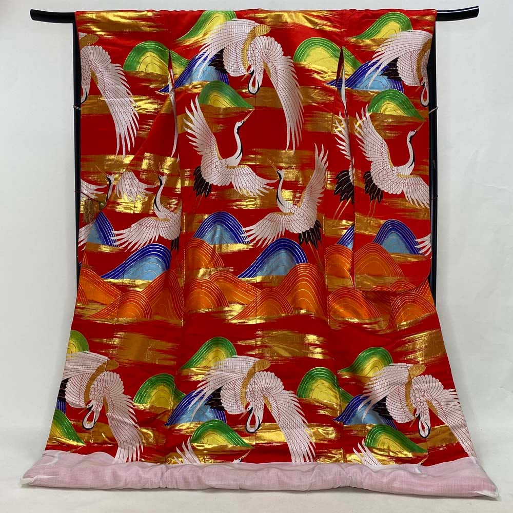 色打掛 正絹 鶴 刺繍 赤 打掛 Mサイズ 裄66.5 花嫁衣裳 婚礼 色打掛 正絹 鶴 刺繍 赤 打掛 Mサイズ 裄66.5 花嫁衣裳 婚礼