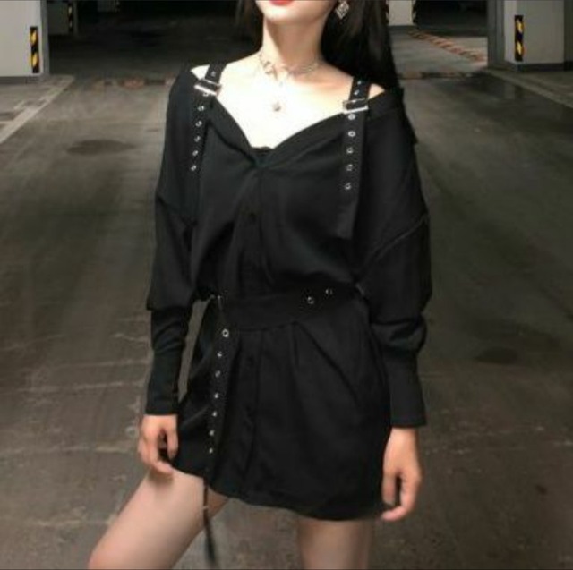 OFF-SHOULDER ONEPEACE&BELT / GOTHIC ARMS