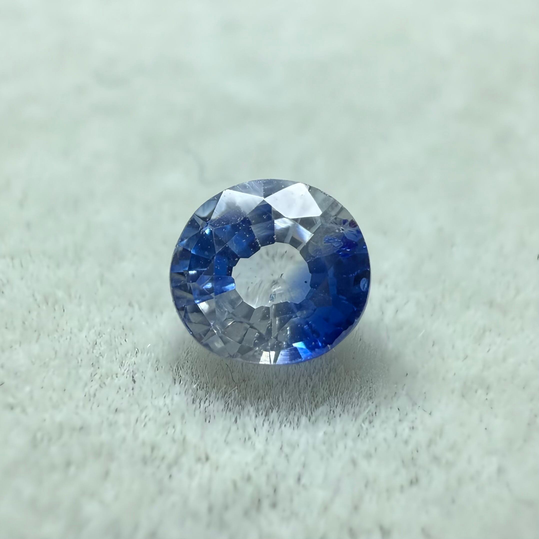 ロンドンブルートパーズ オーバルカットルース 1.75ct 7.9mm*6.0
