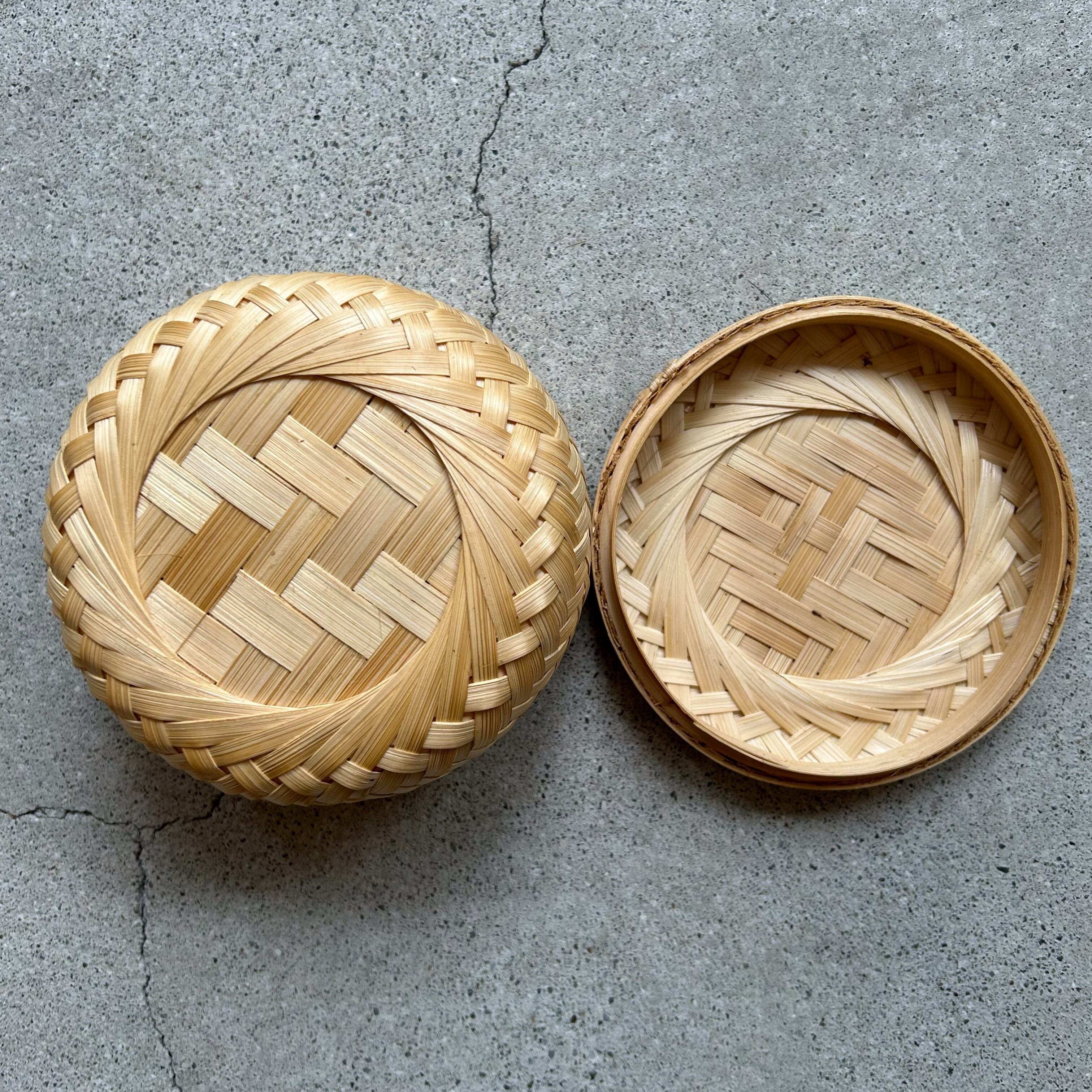 台湾製　蓋付き円形カゴ 台湾製 蓋付きの丸いかご(小) | tsuyukusa store