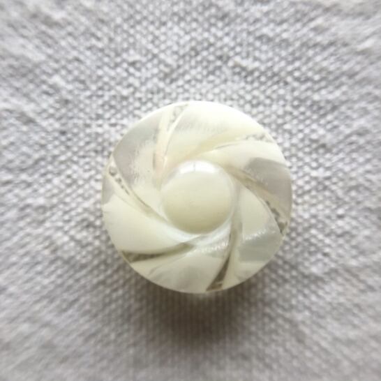 偏光アイボリーフラワー 20㎜